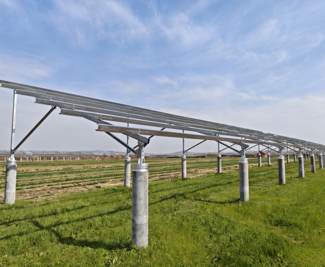 SRPV700D Dual Pole Solar Mounting System — Desert & Mountain Terrain